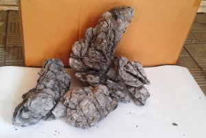 Камни для Природного Аквариума Ryuoh Stone размер S в развес, 1 кг